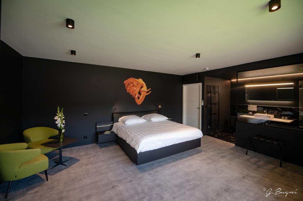 Les Thermes De Spa By La Cour De La Reine Hotel, Suites & Acces Gratuit Au Centre Thermal Bagian luar foto