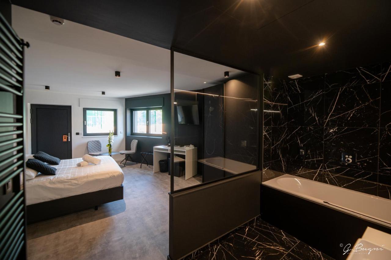 Les Thermes De Spa By La Cour De La Reine Hotel, Suites & Acces Gratuit Au Centre Thermal Bagian luar foto