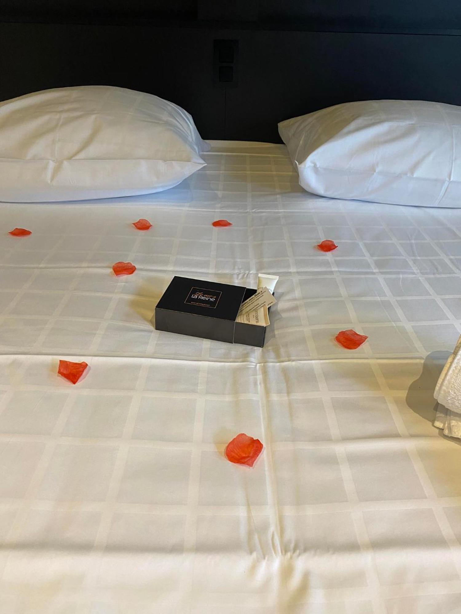 Les Thermes De Spa By La Cour De La Reine Hotel, Suites & Acces Gratuit Au Centre Thermal Bagian luar foto